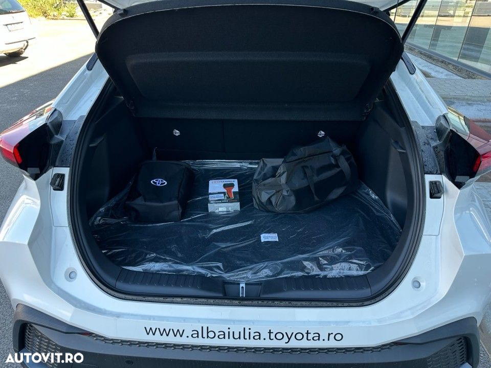 Toyota C-HR - 23