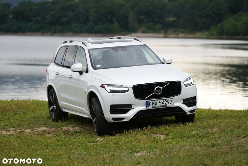 Volvo XC 90 T8 AWD Plug-In Hybrid Momentum 7os - 8