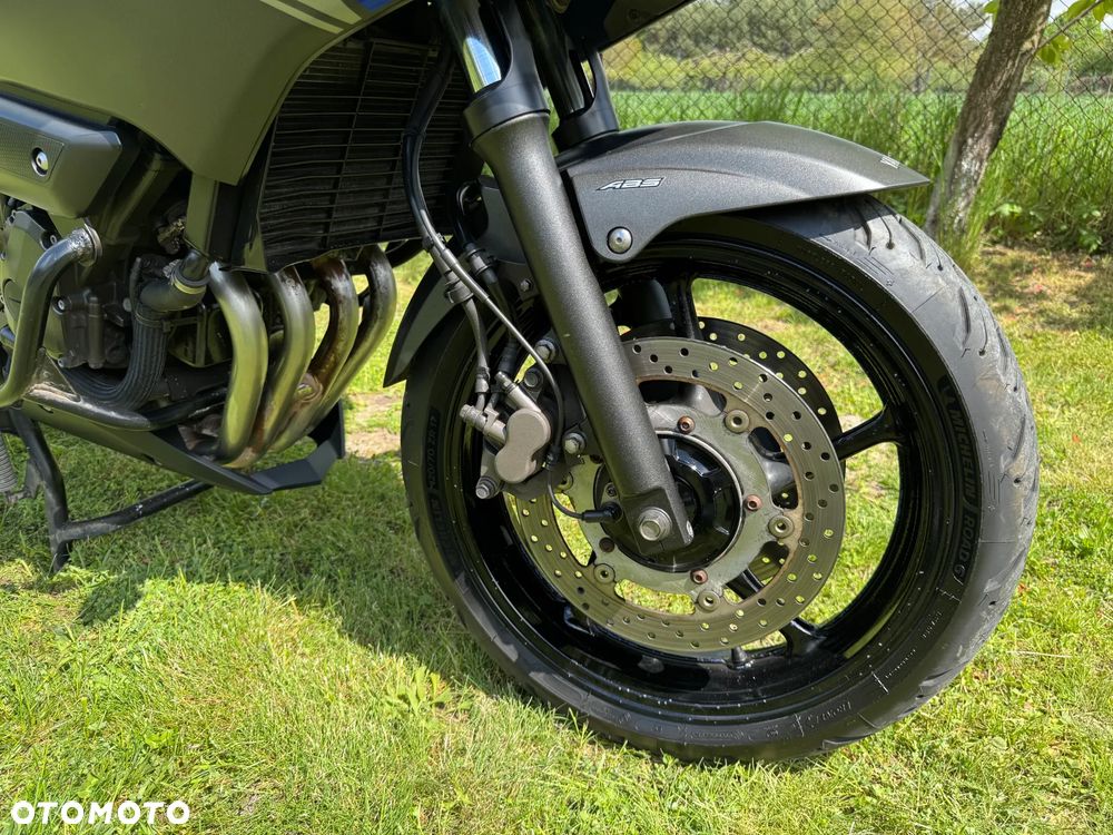 Yamaha XJ - 32