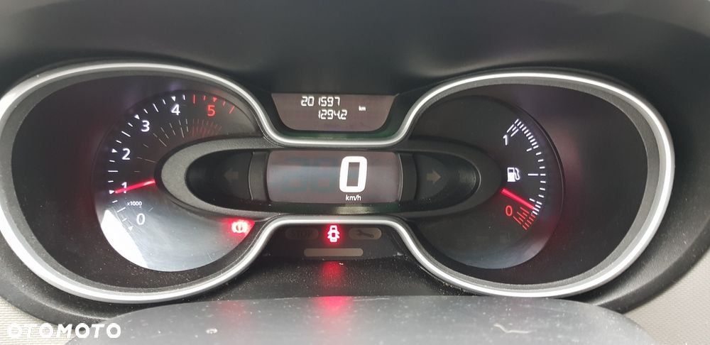 Renault Trafic - 18