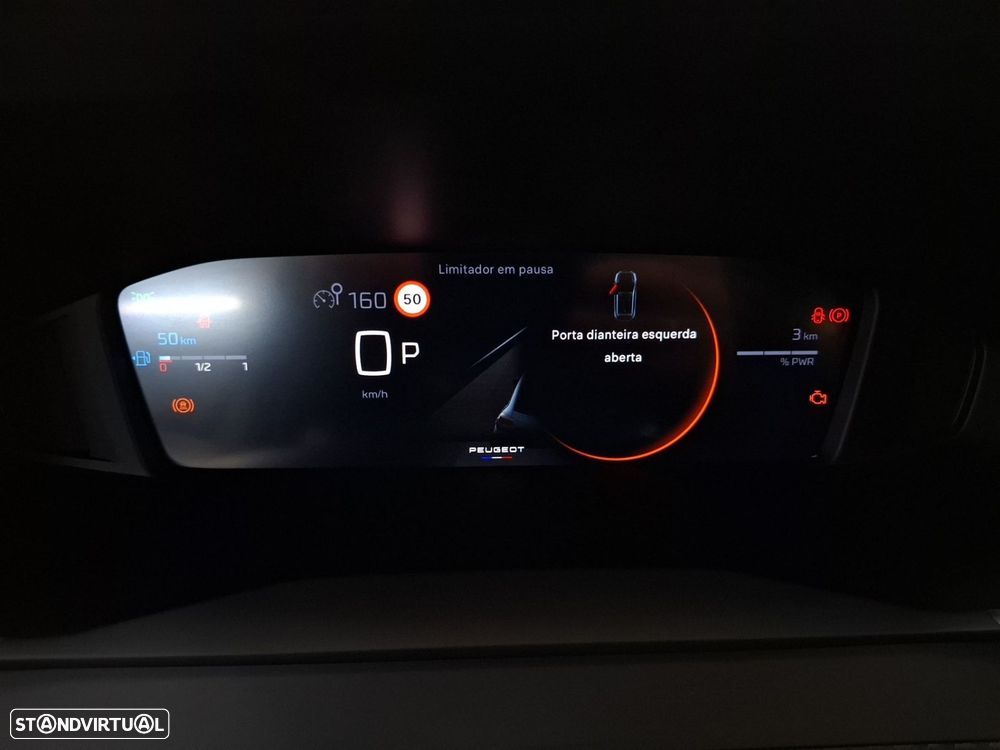 Peugeot 208 1.2 Hybrid Allure e-DCS6 — fotografia 15