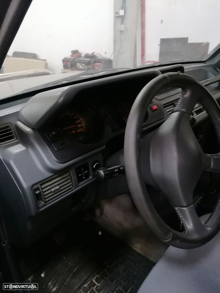 Mitsubishi Pajero 2.5 TD GLX - 5