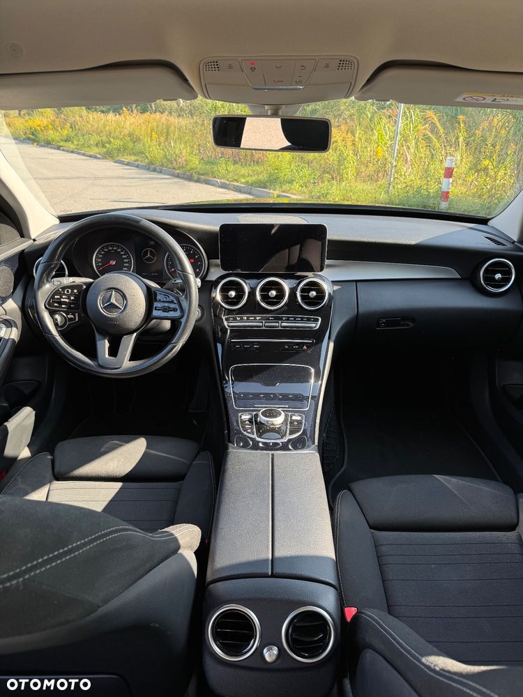 Mercedes-Benz Klasa C 160 Business Edition 9G-TRONIC - 4