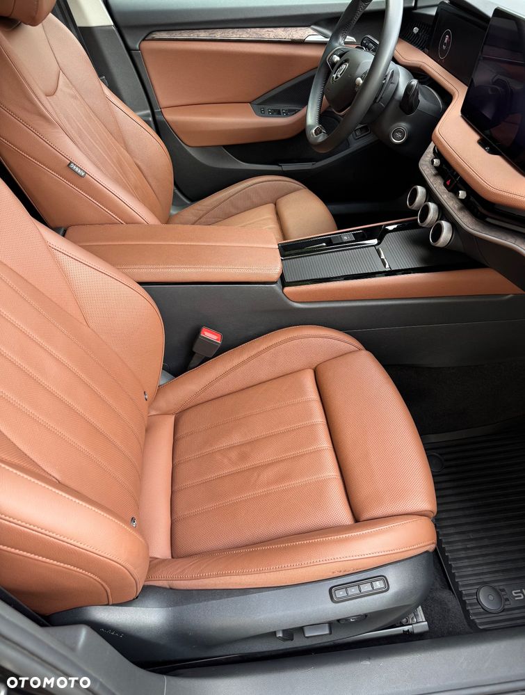 Skoda Superb 2.0 TDI SCR 4x4 L&K DSG - 19