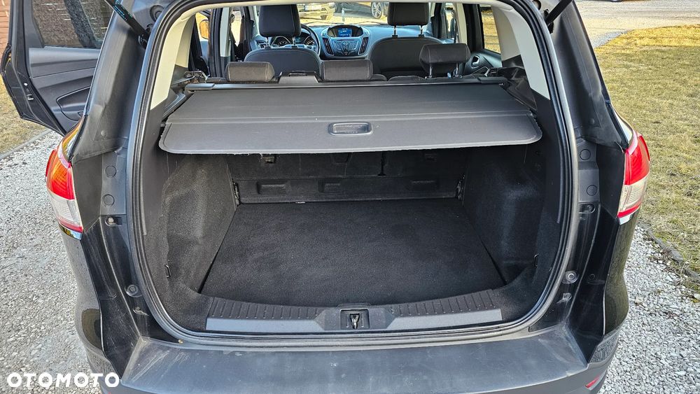 Ford Kuga 1.6 EcoBoost 2x4 Trend - 30