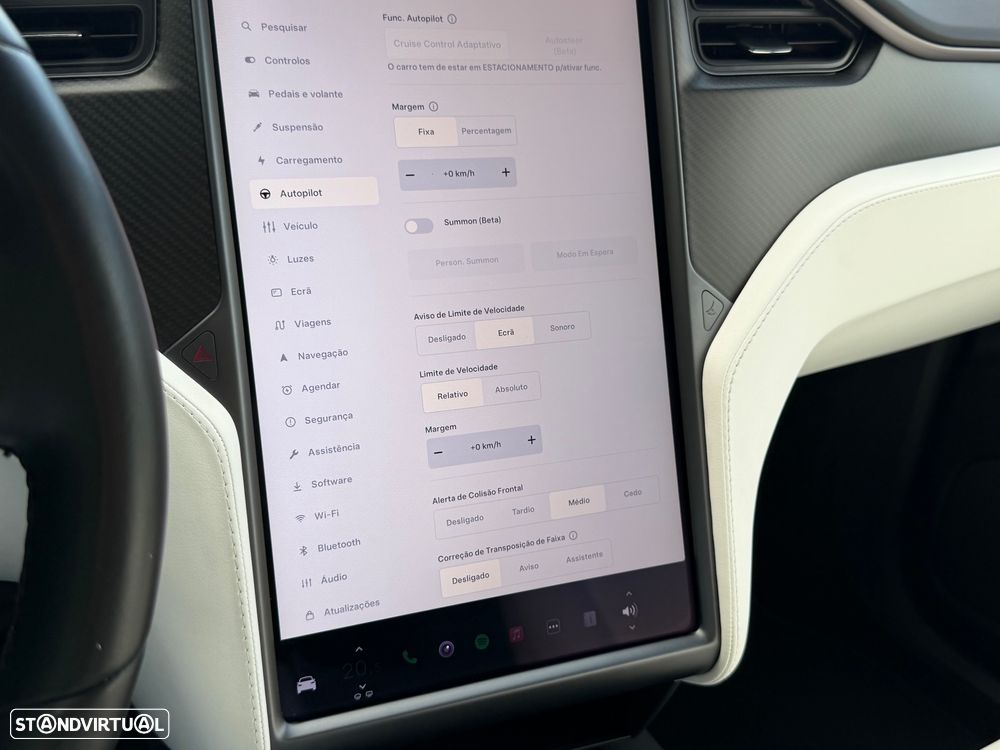 Tesla Model X - 28