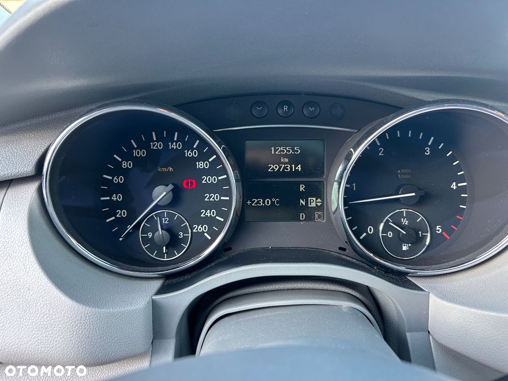 Mercedes-Benz Klasa R 320 CDI L 4-Matic - 9