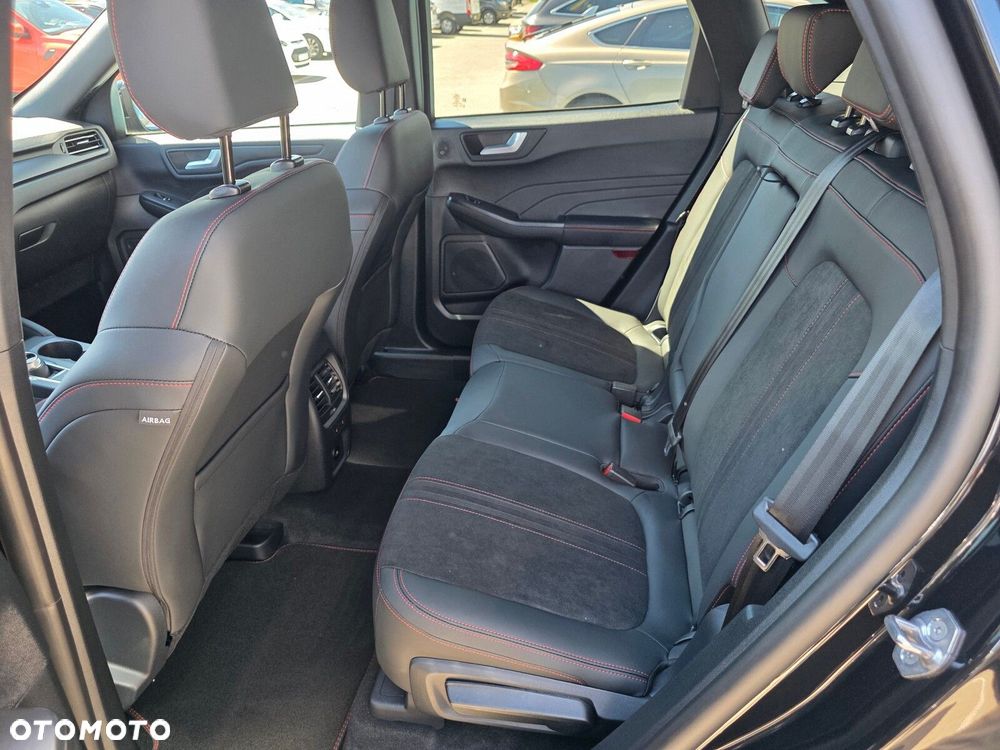 Ford Kuga - 25
