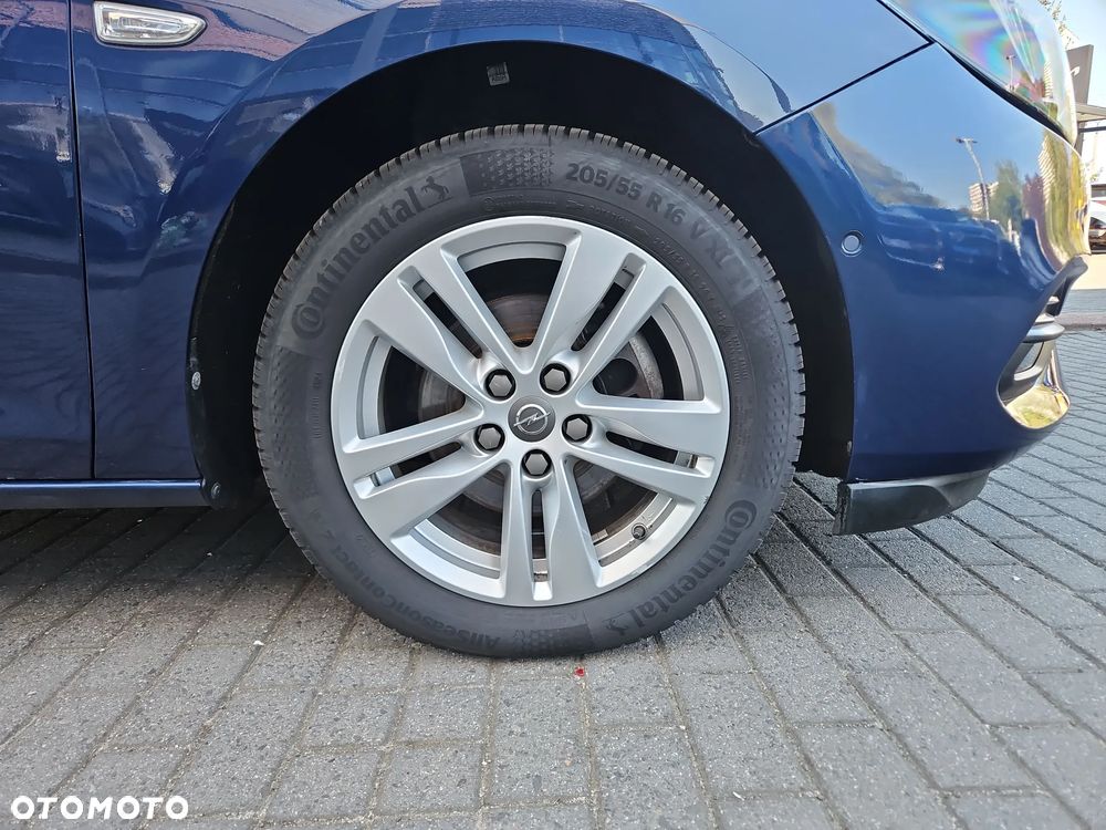 Opel Astra 1.2 T GS Line S&S - 18