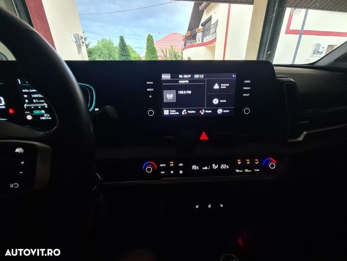 Kia Sportage 1.6 T-GDI MHEV 6MT 4x2 Urban - 12
