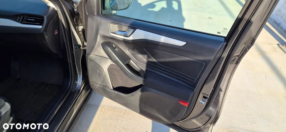 Ford Focus 1.5 EcoBlue Trend - 18