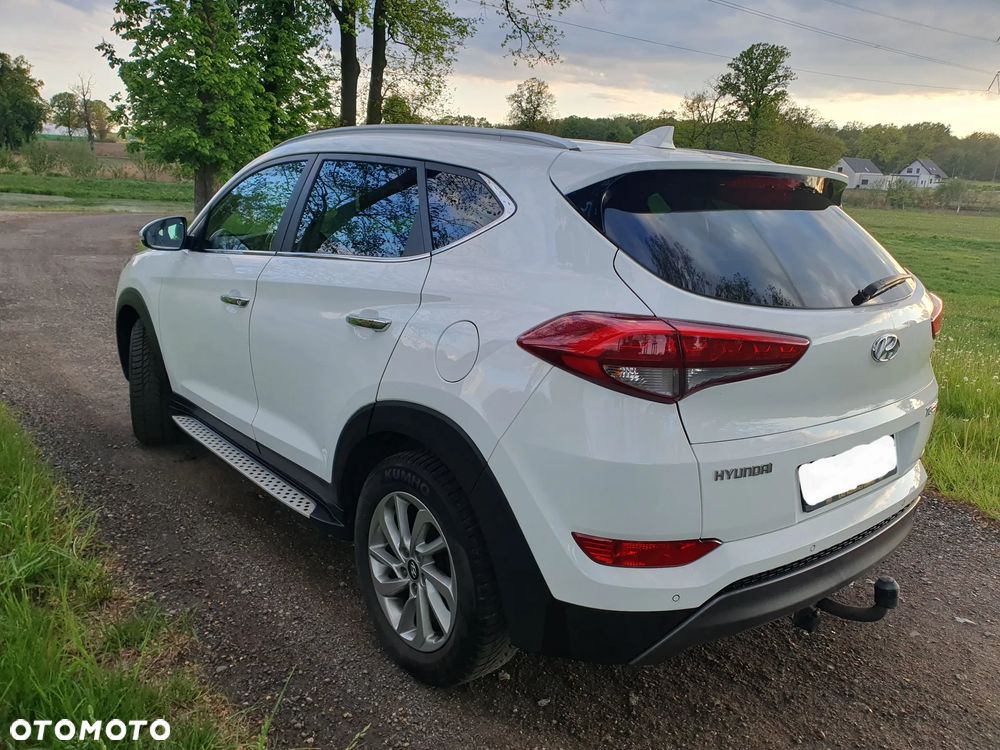 Hyundai Tucson 1.6 GDI BlueDrive Design 2WD - 22