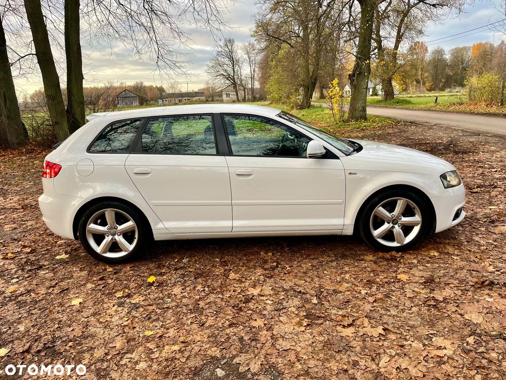 Audi A3 Sportback ver-1-6-tdi-sportback-clean-diesel-s-line-sportpaket - 8