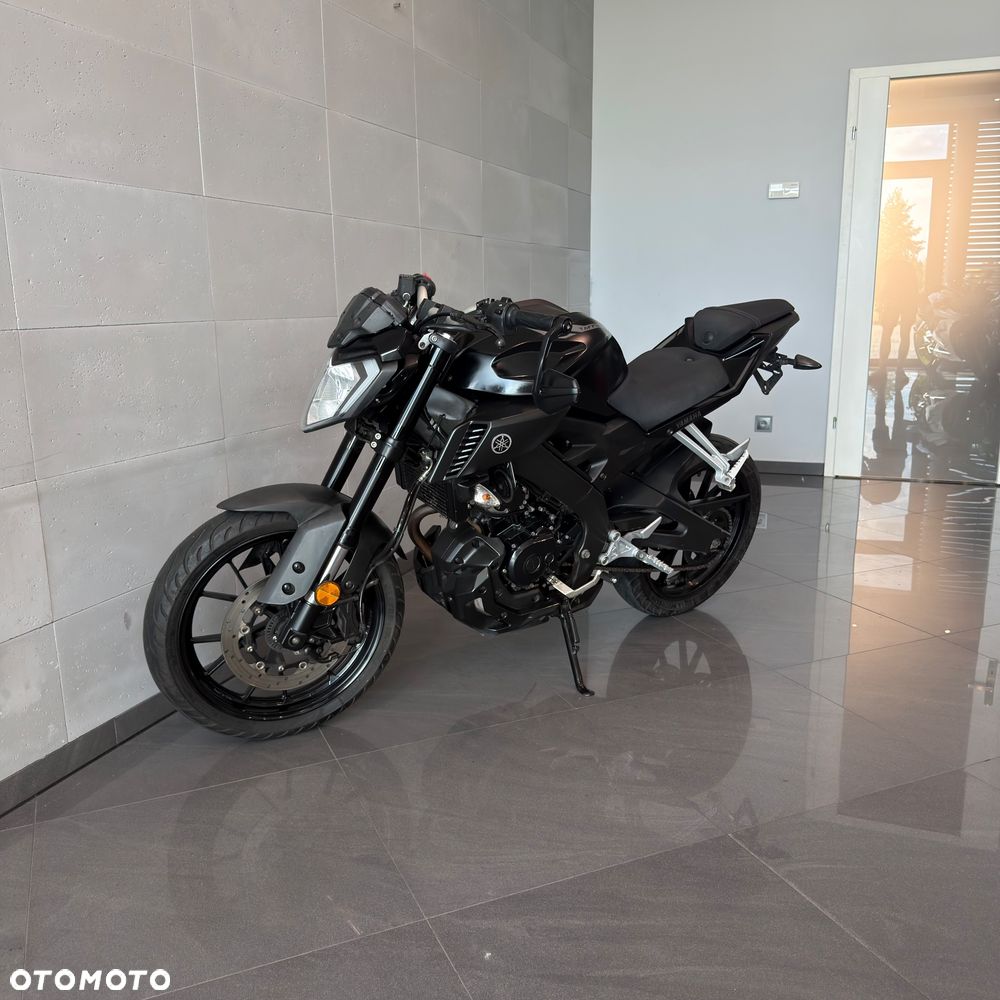 Yamaha MT - 7
