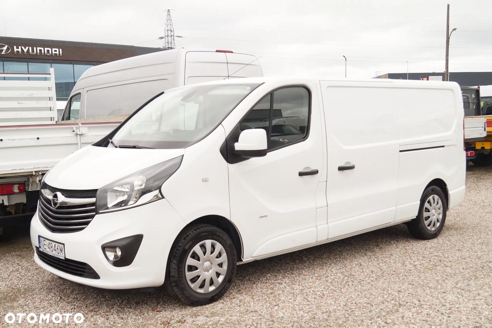 Opel Vivaro - 2