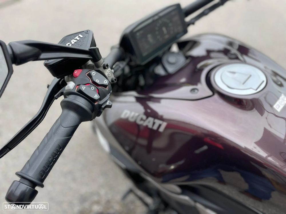 Ducati XDiavel V4 - 4