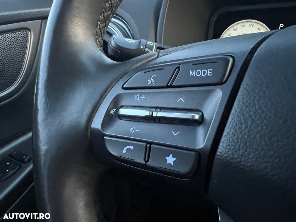 Hyundai KONA Select - 15