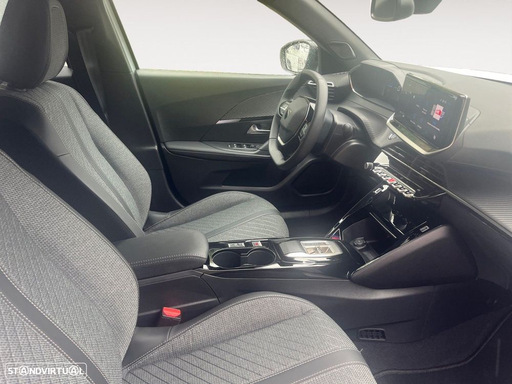 Peugeot e-2008 54 kWh Allure - 15