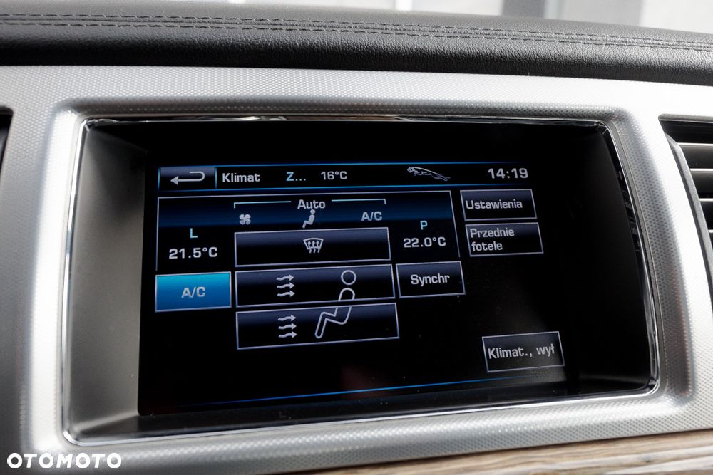Jaguar XF 2.2 D Luxury - 25
