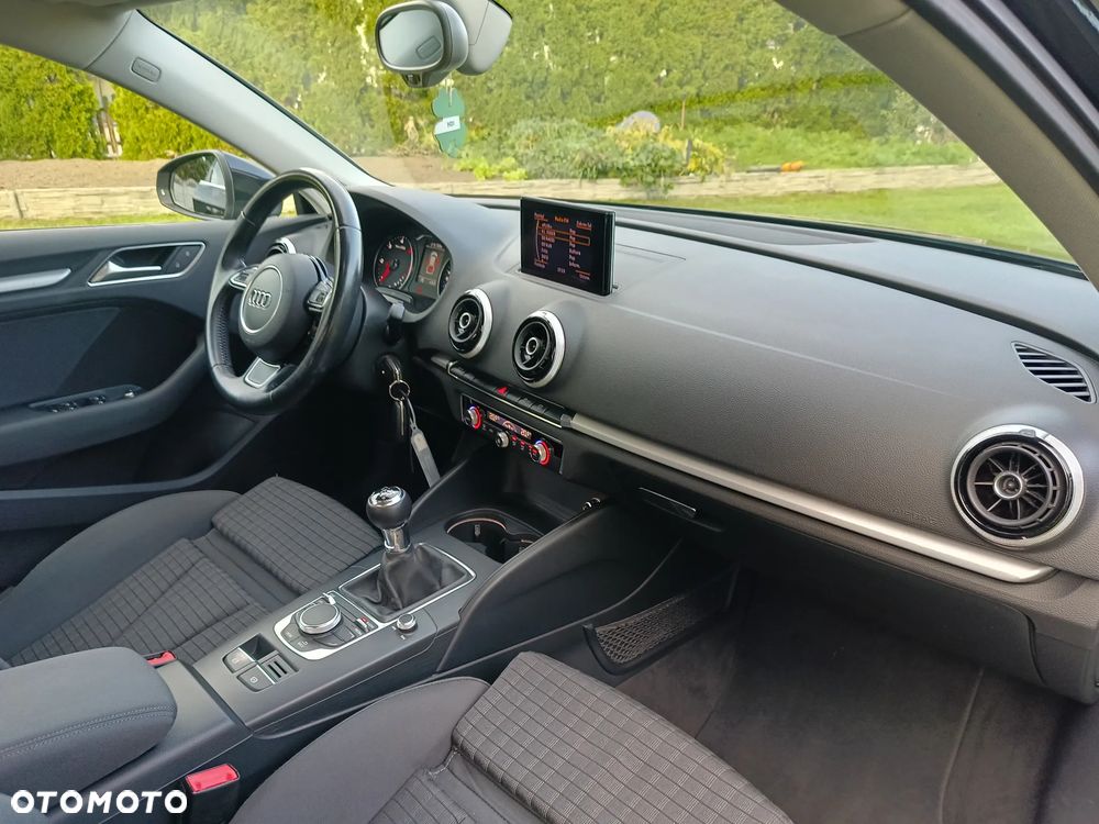 Audi A3 Sportback 2.0 TDI Ambition - 9