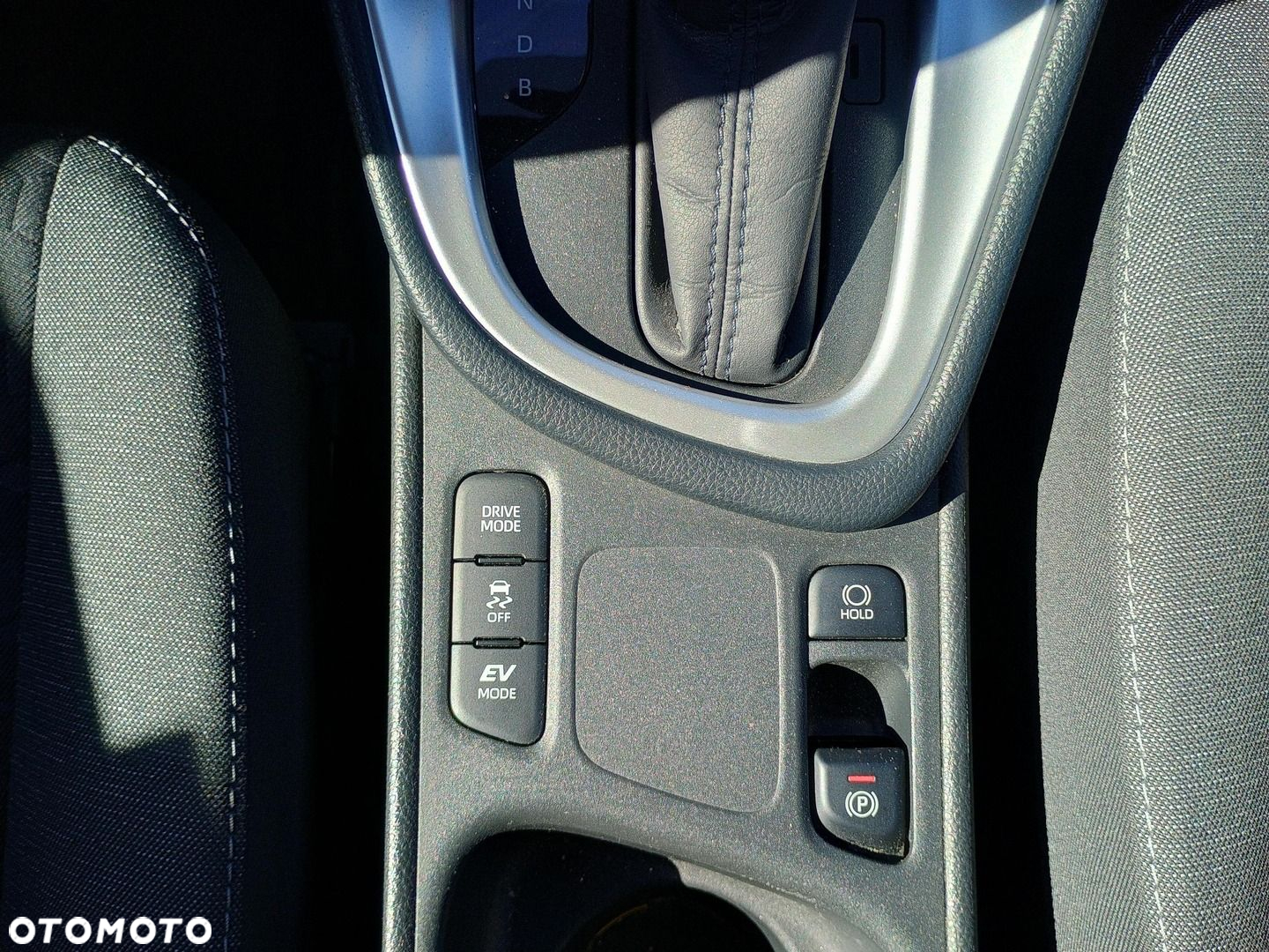 Toyota Yaris Hybrid 1.5 Comfort - 16