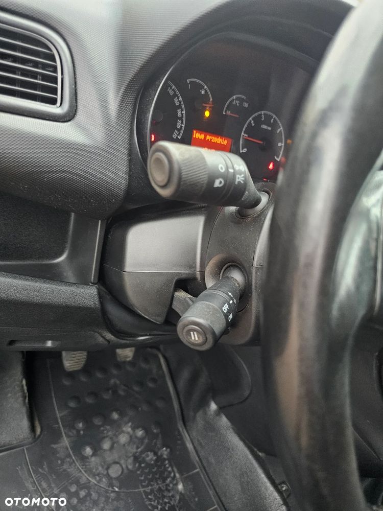 Opel Combo - 8