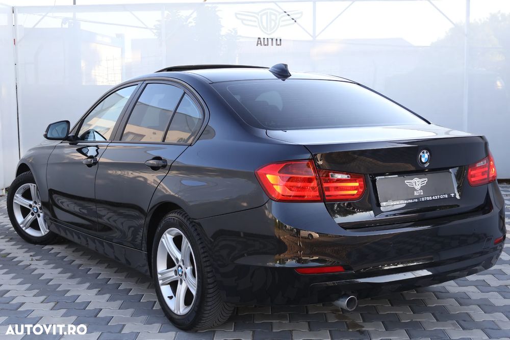 BMW Seria 3 320d xDrive Aut. - 31