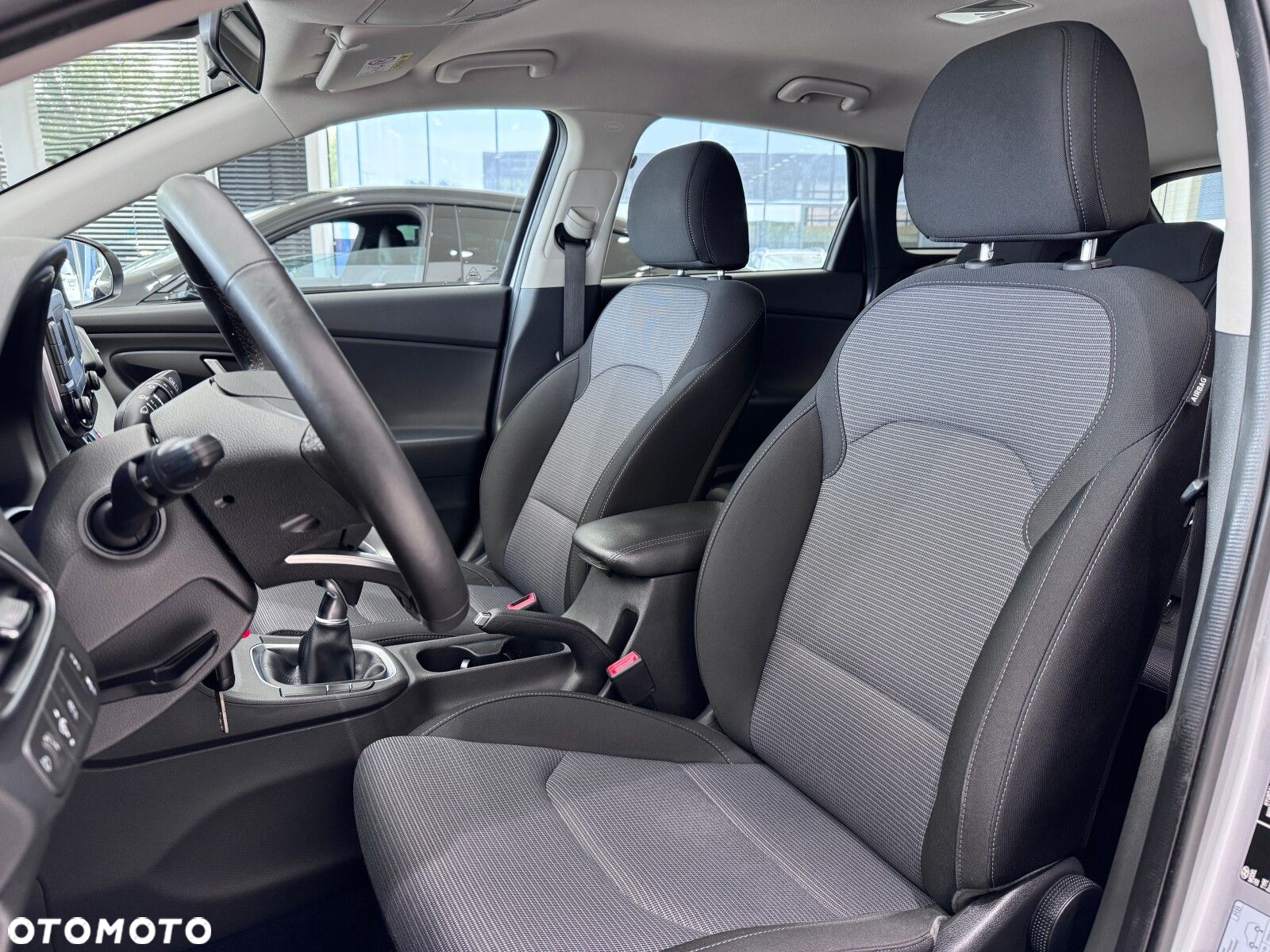 Hyundai i30 1.5 DPI Modern - 10