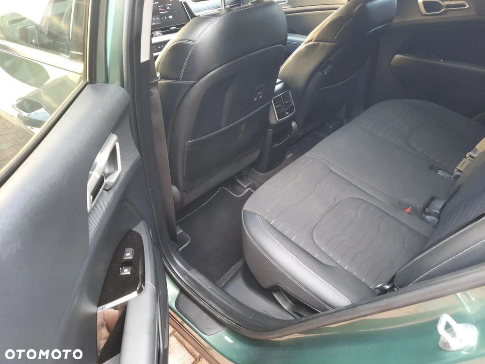 Kia Sportage 1.6 T-GDI HEV Business Line 2WD - 16