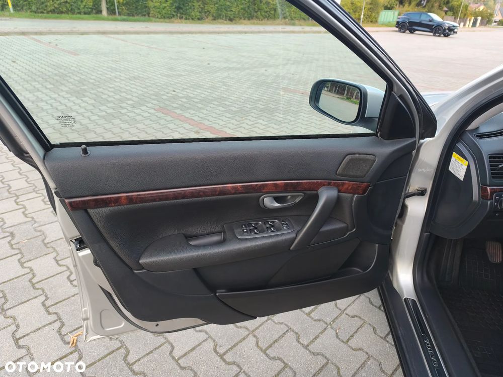 Volvo S80 2.4D Momentum - 29