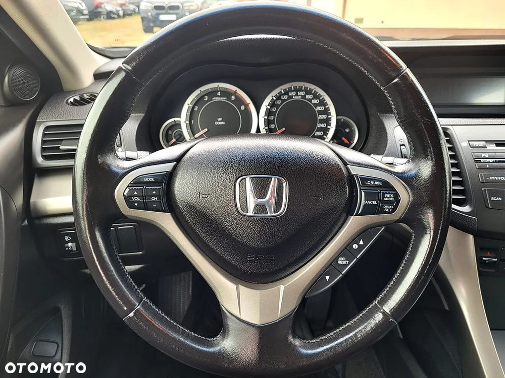 Honda Accord 2.2d Elegance - 12