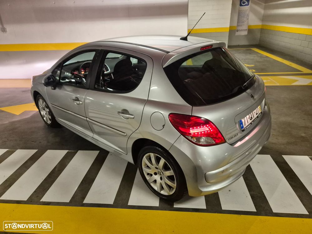 Peugeot 207 1.4 HDi Sport - 13