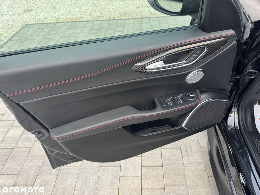 Alfa Romeo Giulia 2.9 Bi Turbo V6 Quadrifoglio Nring - 18