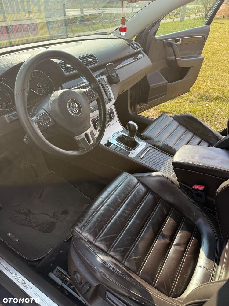 Volkswagen Passat 2.0 TDI Highline DSG - 15