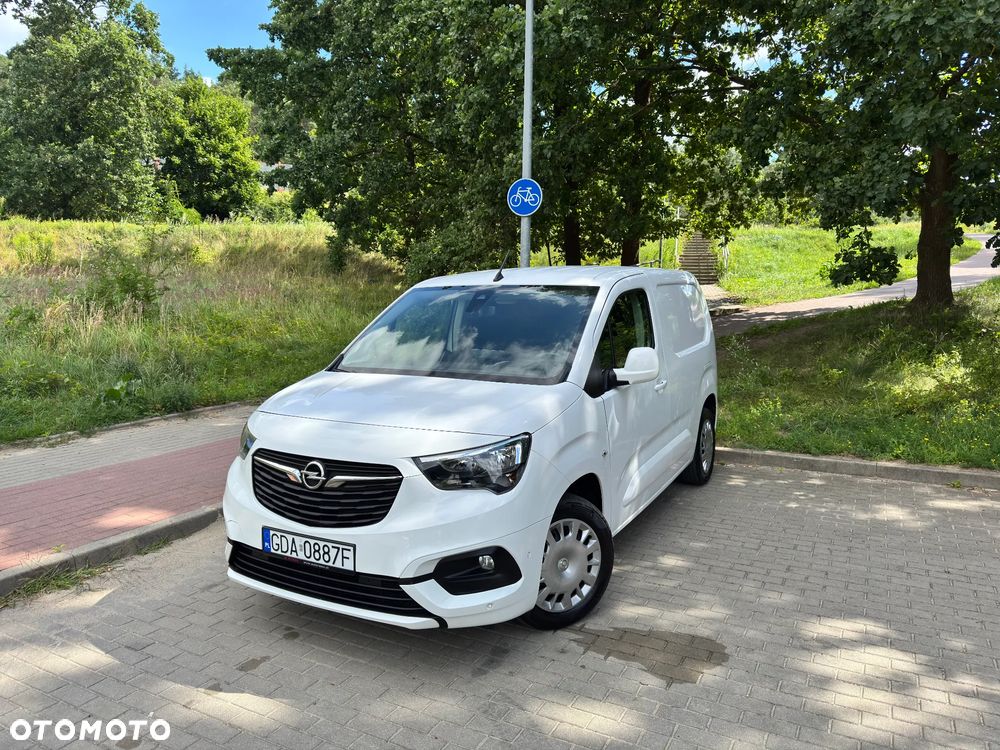 Opel COMBO L1 Automat - 2