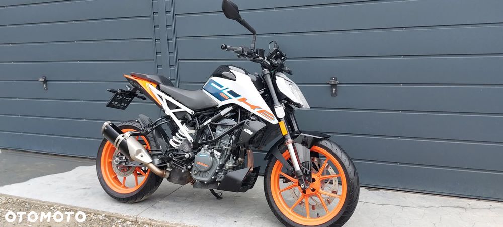 KTM Duke 125 - 25