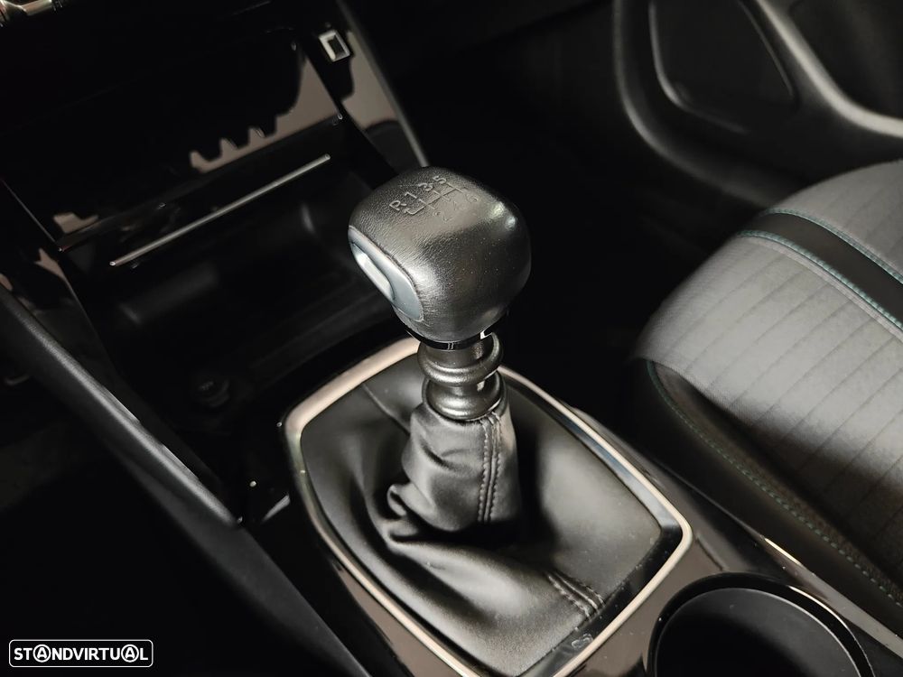 Peugeot 208 1.2 PureTech Allure Pack - 40