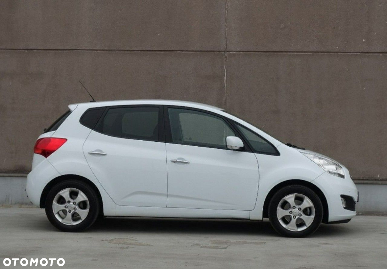 Kia Venga - 3