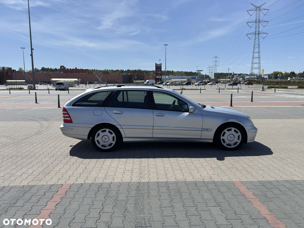 Mercedes-Benz Klasa C 220 CDI Automatik Classic Sport Edition - 9