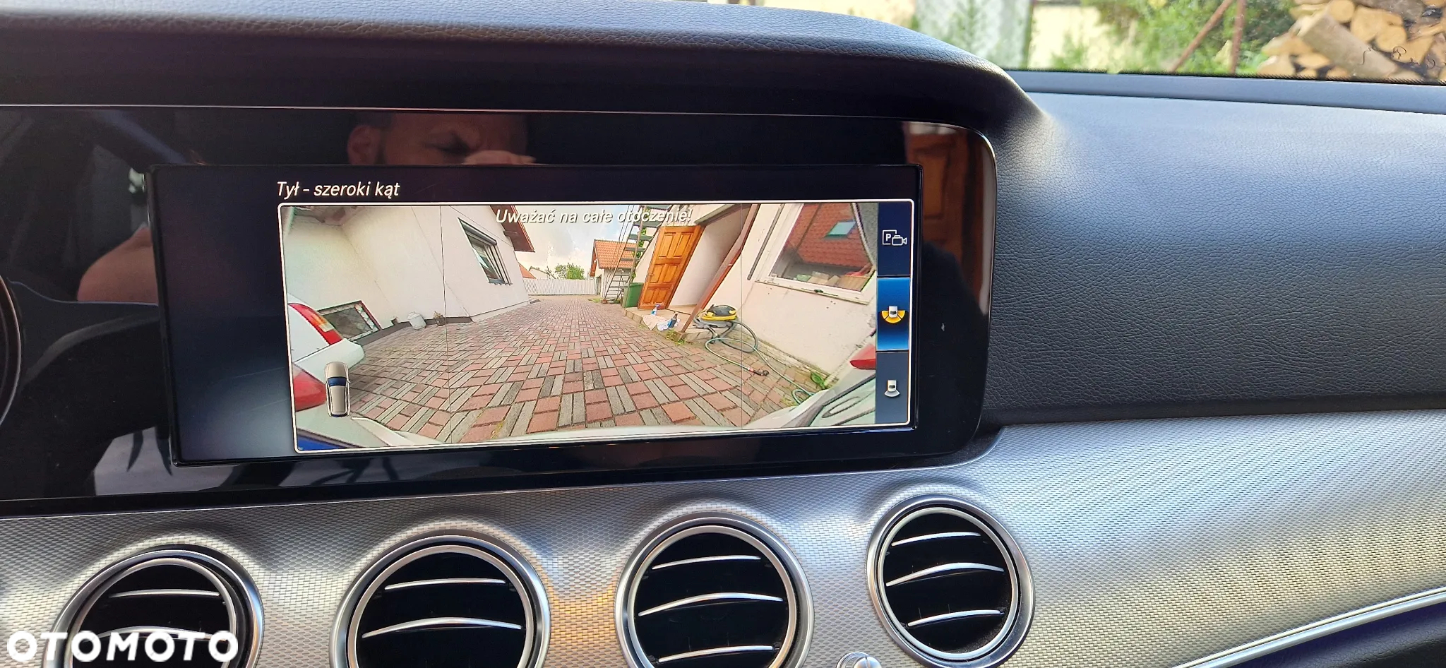 Mercedes-Benz Klasa E 220 d T 9G-TRONIC - 21