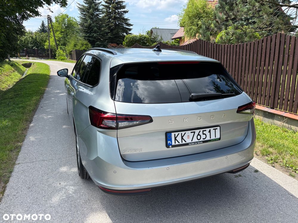 Skoda Superb 2.0 TDI SCR Essence DSG - 4