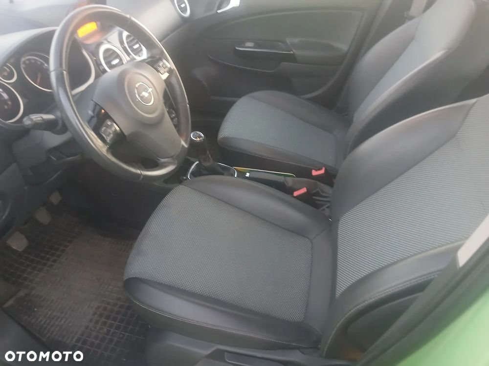 Opel Corsa 1.4 16V Innovation 110 Jahre - 23