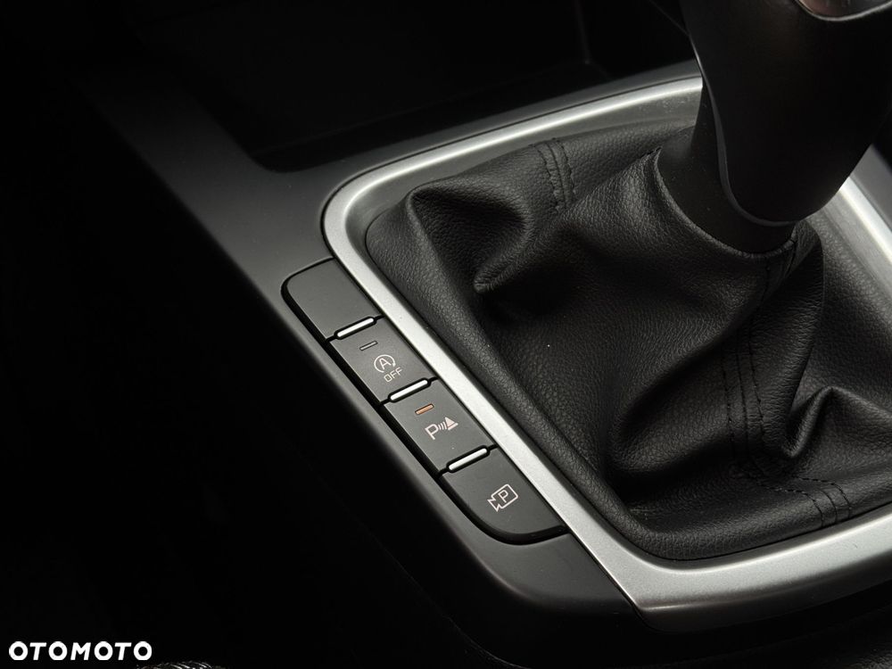 Kia Ceed 1.5 T-GDI M - 28