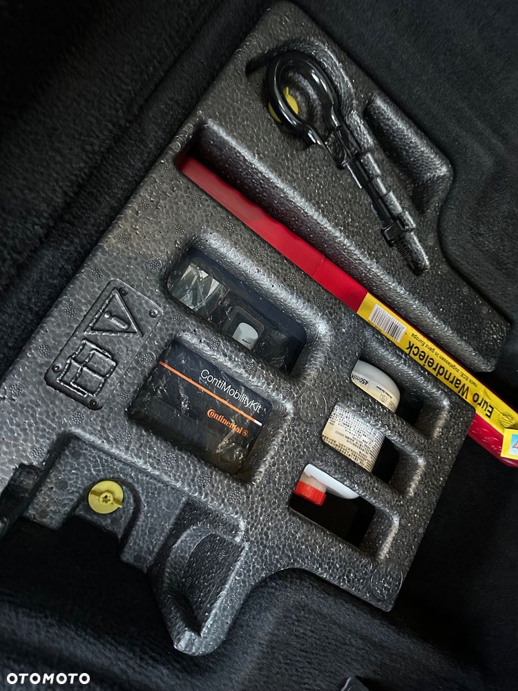 Ford S-Max 2.0 TDCi DPF Titanium X - 22