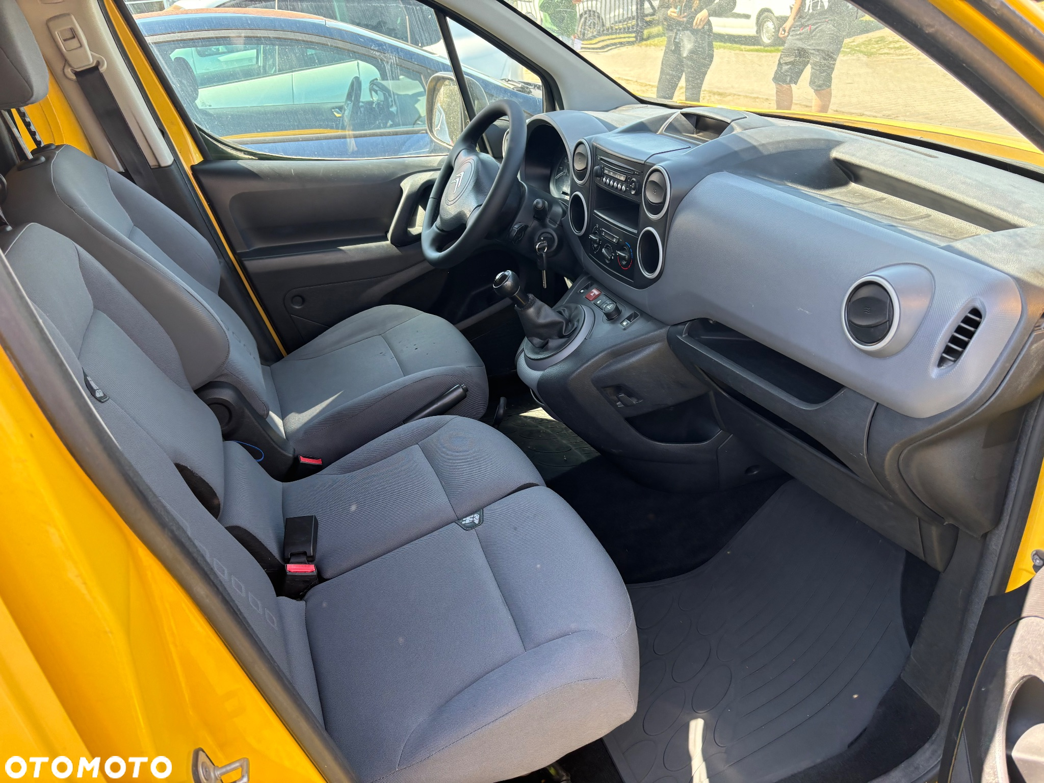 Citroën BERLINGO - 11