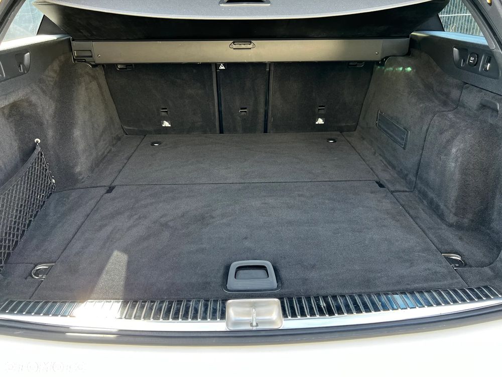 Mercedes-Benz Klasa E 220 d 9G-TRONIC - 17