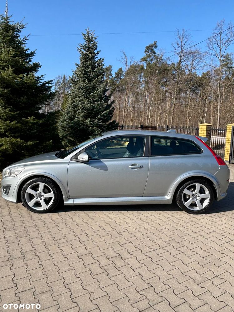 Volvo C30 D2 R-Design - 6