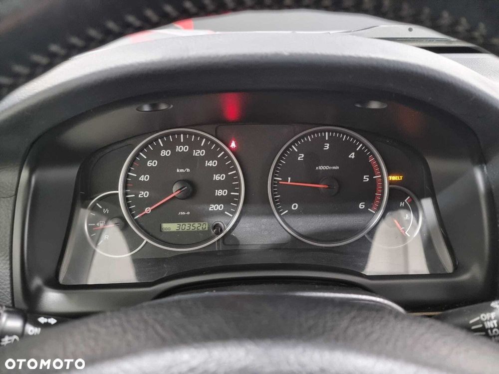 Toyota Land Cruiser - 29