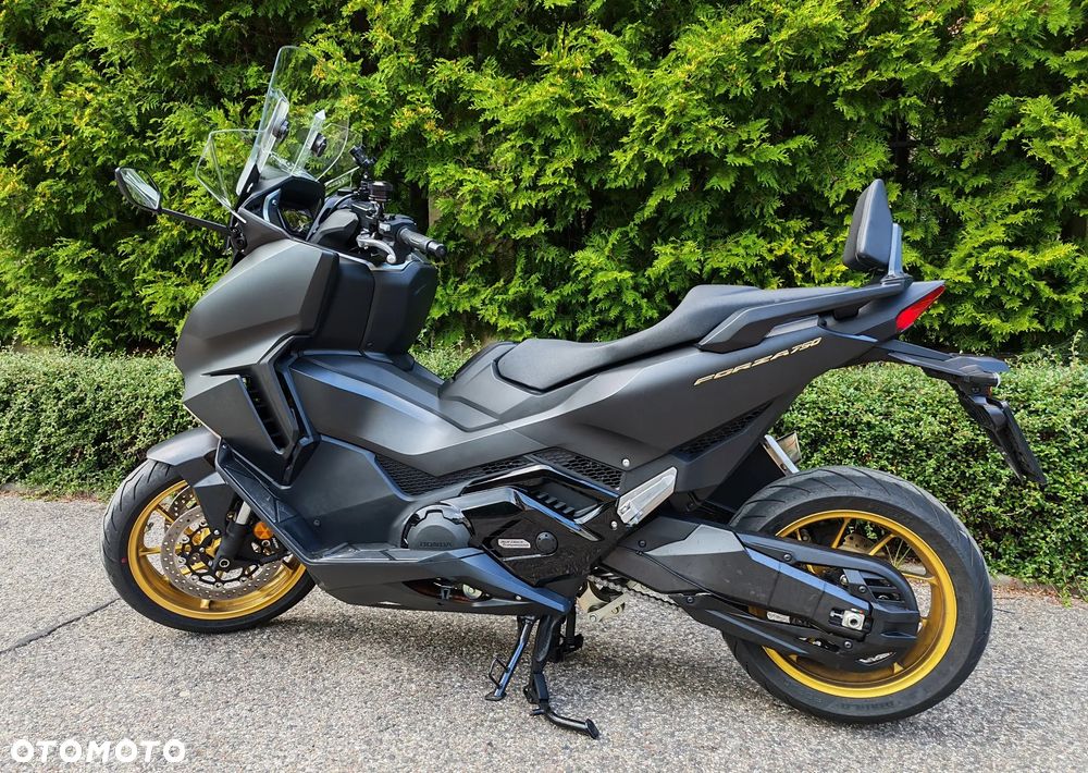 Honda NSS - 11