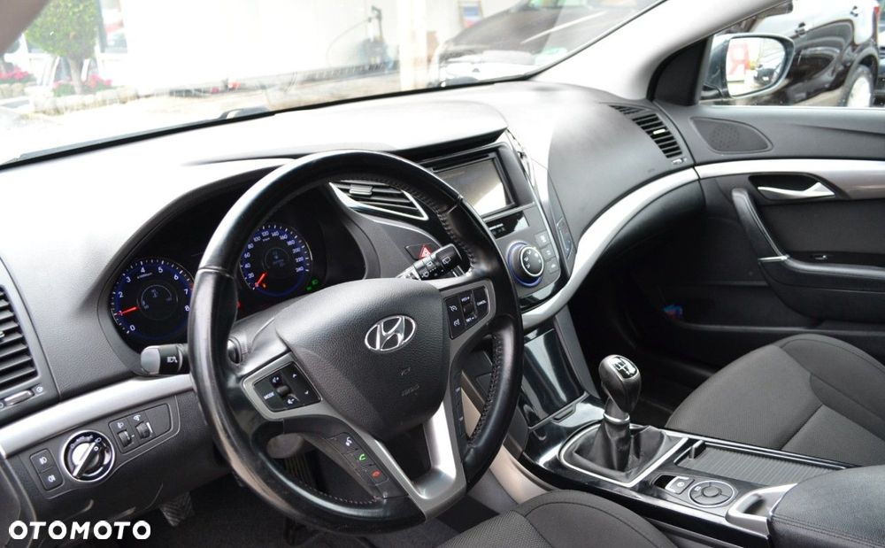 Hyundai i40 Kombi 1.6 Trend - 21